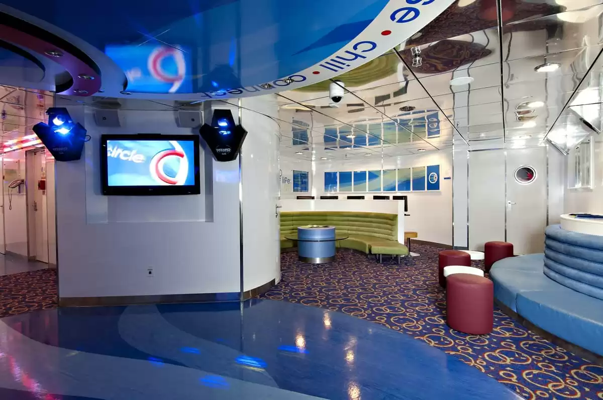 el  :  cabine 8