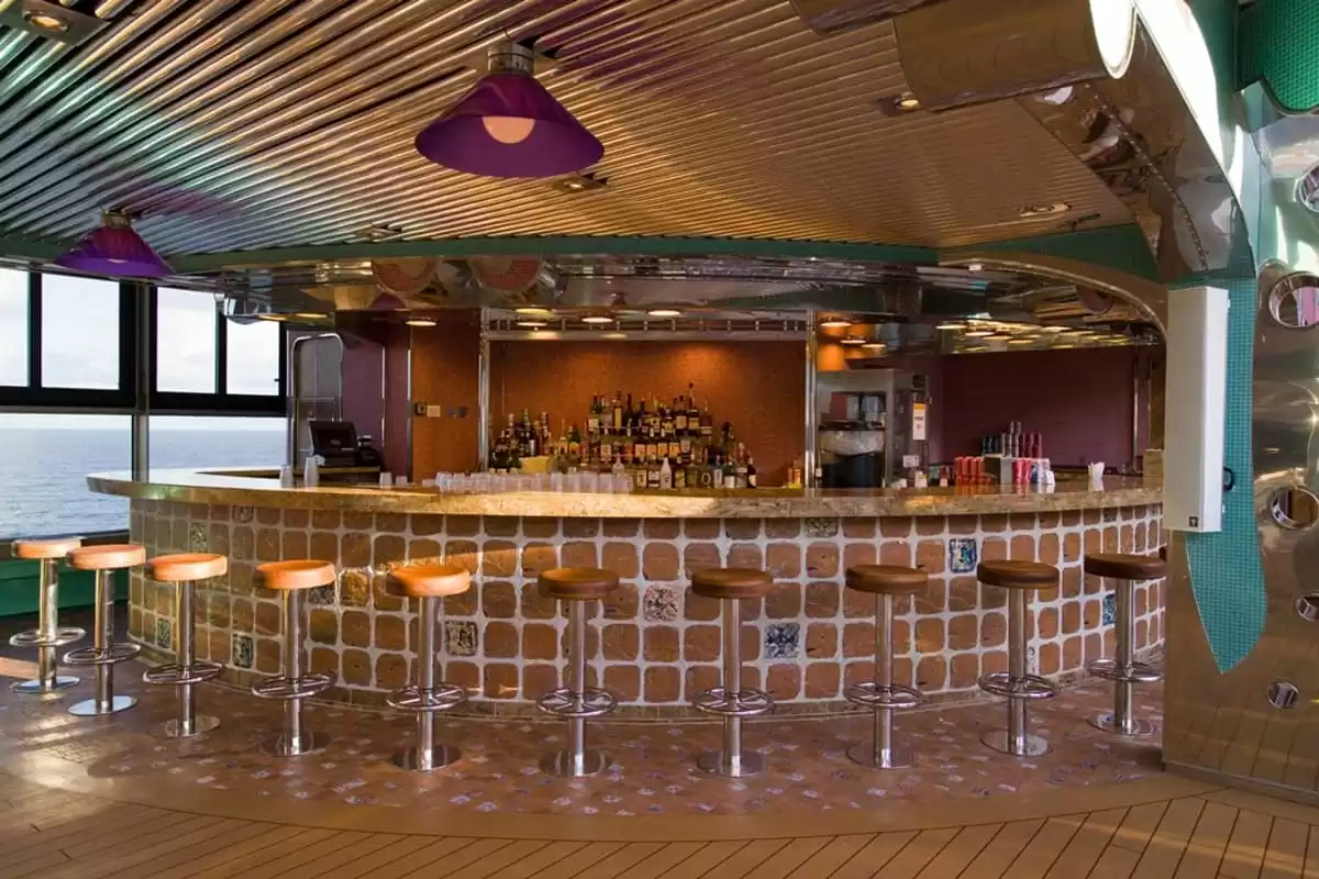 el  :  cabine 47