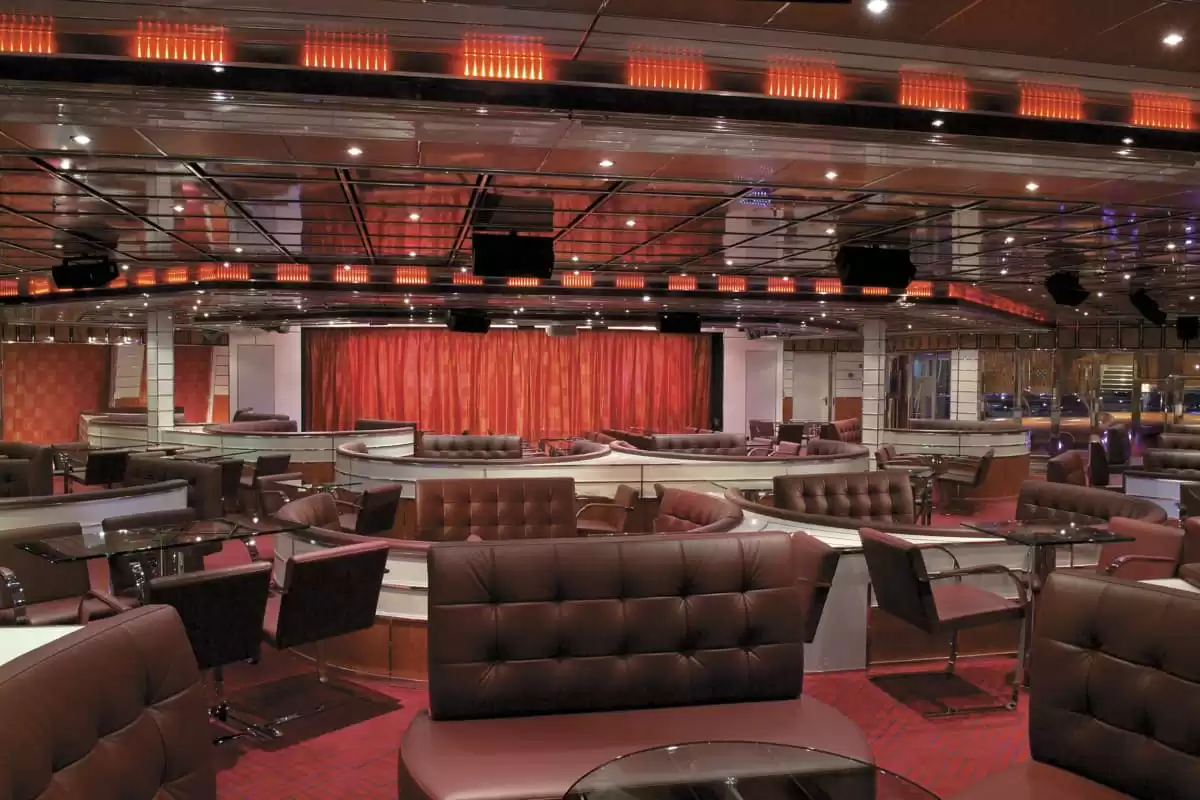 el  :  cabine 33
