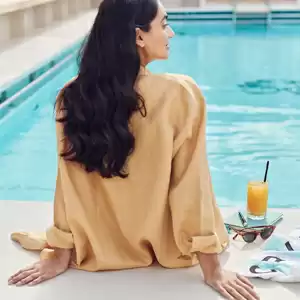 ¿A quién se dirige la compañía CRYSTAL CRUISES?