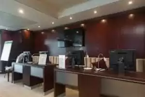 In touch (Internet Café)