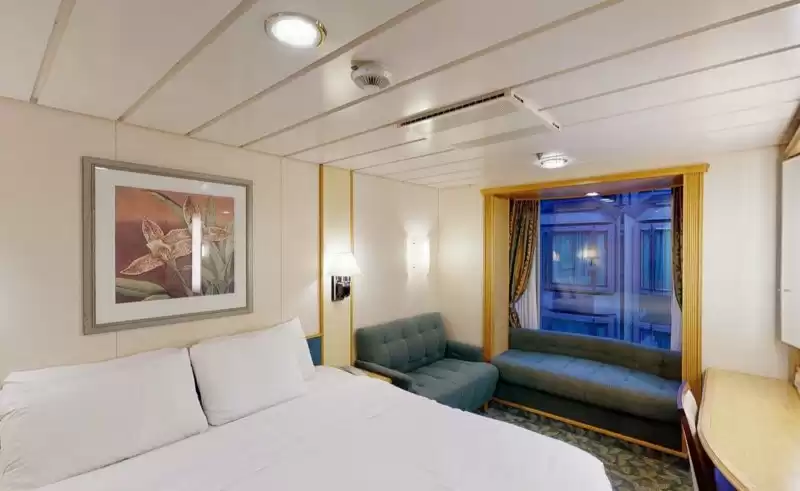 Cabina interior con vista al paseo